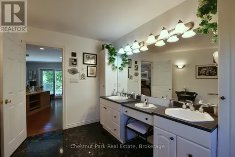 134 Lakewood Drive Blue Mountains ON N0H 1J0