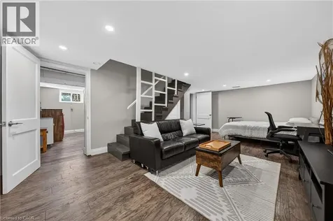 154 Bridgeport Road East Waterloo ON N2J 2K4