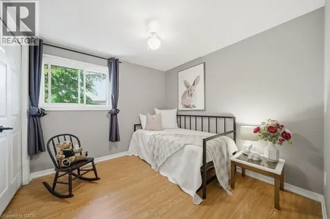 44 Windermere Court Kitchener ON N2N 2W4