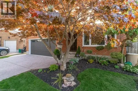 44 Windermere Court Kitchener ON N2N 2W4