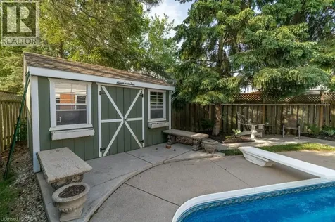 44 Windermere Court Kitchener ON N2N 2W4