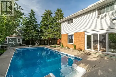 44 Windermere Court Kitchener ON N2N 2W4