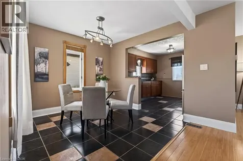 71 Scholfield Avenue South Welland ON L3B 1N4