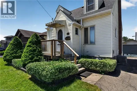 71 Scholfield Avenue South Welland ON L3B 1N4
