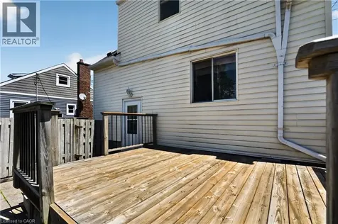 71 Scholfield Avenue South Welland ON L3B 1N4