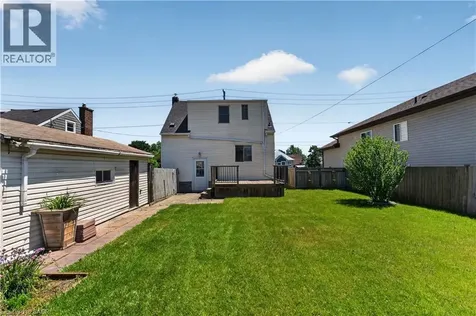 71 Scholfield Avenue South Welland ON L3B 1N4