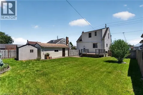 71 Scholfield Avenue South Welland ON L3B 1N4