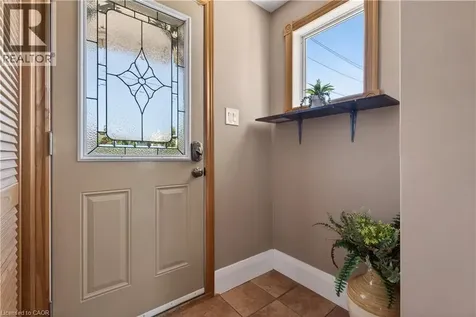 71 Scholfield Avenue South Welland ON L3B 1N4