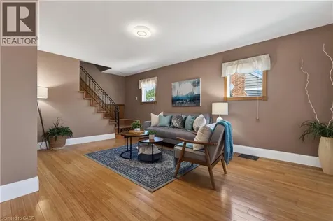 71 Scholfield Avenue South Welland ON L3B 1N4