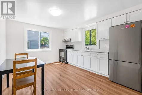 26A Helene Crescent Waterloo ON N2L 5E5