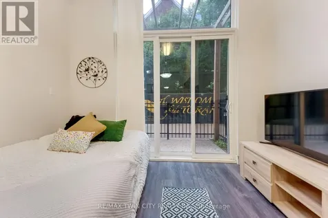 253 Albert Street Waterloo ON N2L 3T7