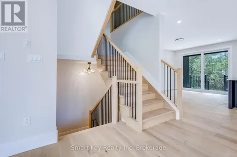 125 Brae Crescent Ottawa ON K2S 1P1