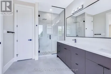 125 Brae Crescent Ottawa ON K2S 1P1