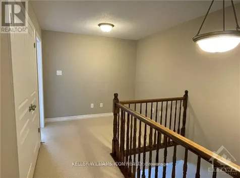 957 Fletcher Circle Ottawa ON K2T 0B9