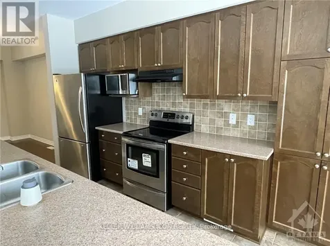 957 Fletcher Circle Ottawa ON K2T 0B9