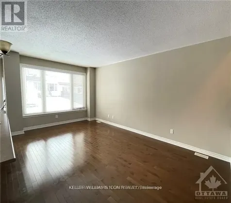 957 Fletcher Circle Ottawa ON K2T 0B9