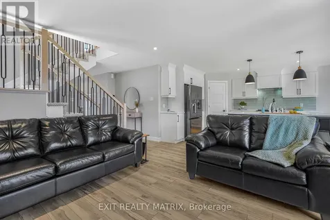 1202 Montblanc Crescent Russell ON K0A 1W0