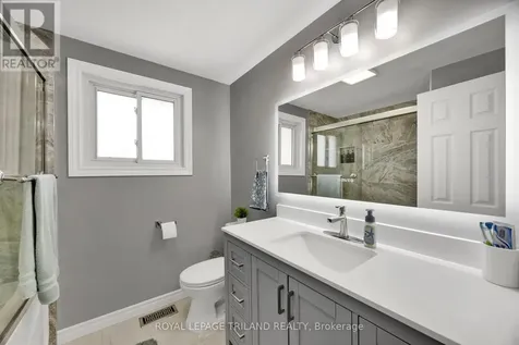 59 Vanier Place St. Thomas ON N5R 5S4