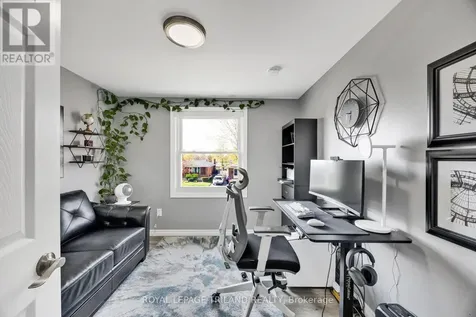 59 Vanier Place St. Thomas ON N5R 5S4