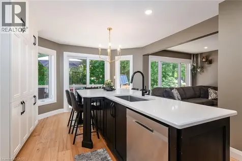 789 Chesapeake Drive Waterloo ON N2K 4A6