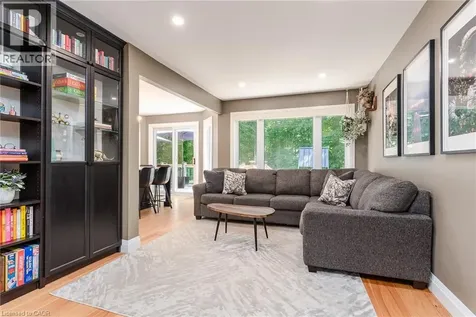 789 Chesapeake Drive Waterloo ON N2K 4A6
