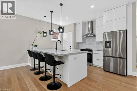 5 Marina Avenue Etobicoke ON M8W 1J8