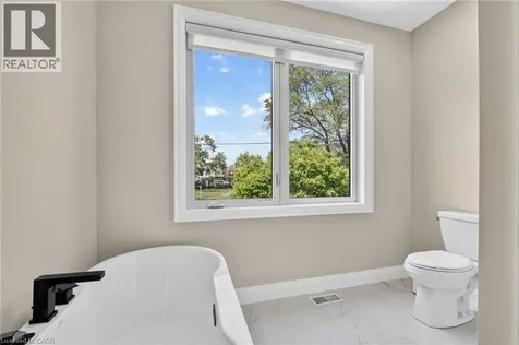 5 Marina Avenue Etobicoke ON M8W 1J8