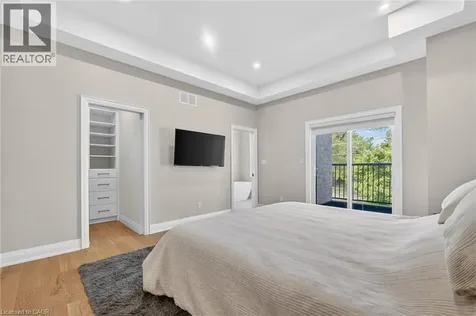 5 Marina Avenue Etobicoke ON M8W 1J8