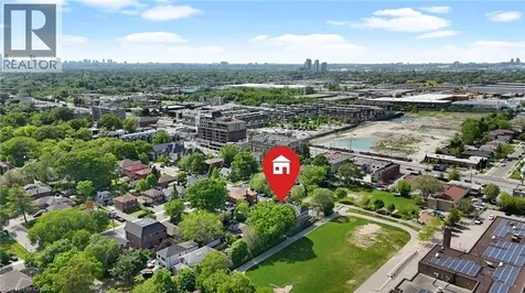 5 Marina Avenue Etobicoke ON M8W 1J8