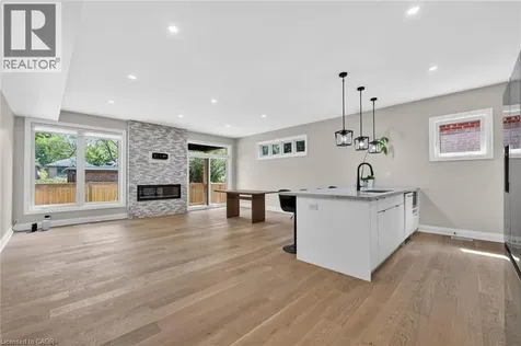 5 Marina Avenue Etobicoke ON M8W 1J8