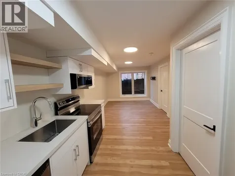 5 Marina Avenue Etobicoke ON M8W 1J8