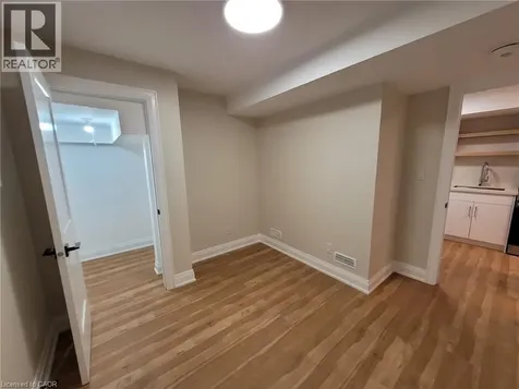 5 Marina Avenue Etobicoke ON M8W 1J8