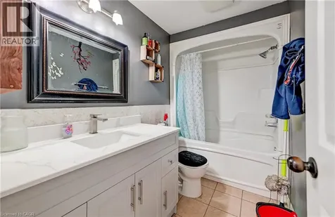 53 Helene Crescent Waterloo ON N2L 5B6