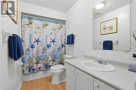 26 Moss Boulevard Dundas ON L9H 6W8
