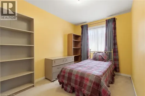 26 Moss Boulevard Dundas ON L9H 6W8