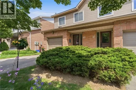 26 Moss Boulevard Dundas ON L9H 6W8