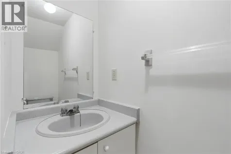 26 Moss Boulevard Dundas ON L9H 6W8