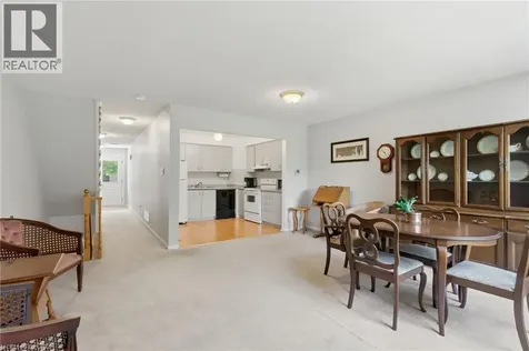 26 Moss Boulevard Dundas ON L9H 6W8