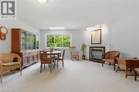 26 Moss Boulevard Dundas ON L9H 6W8
