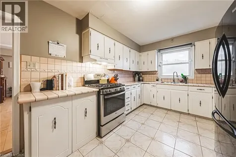 70 Webster Road Hamilton ON L8G 5E9