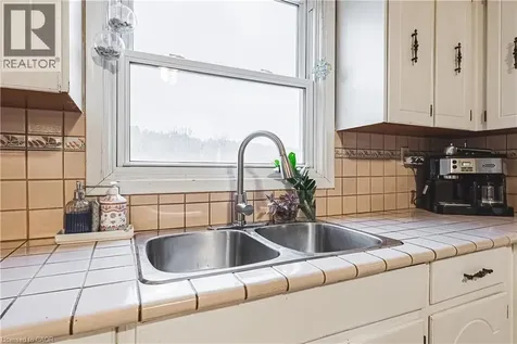 70 Webster Road Hamilton ON L8G 5E9
