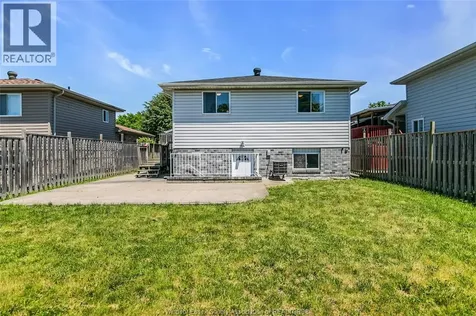 2163 Everts Windsor ON N9B 3X6