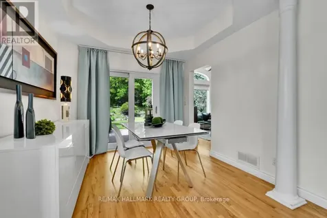 16 Hemlo Crescent Ottawa ON K2T 1C7