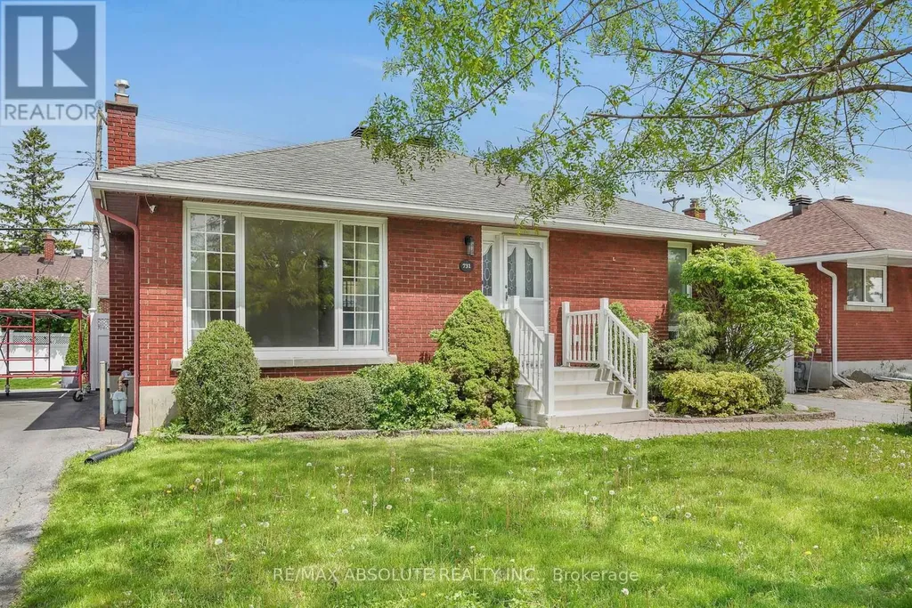 731 Borthwick Avenue Ottawa ON K1K 2M3