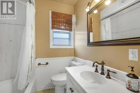 731 Borthwick Avenue Ottawa ON K1K 2M3