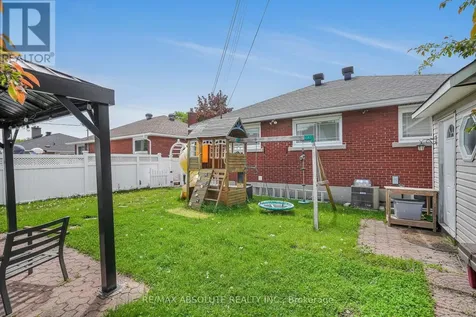 731 Borthwick Avenue Ottawa ON K1K 2M3