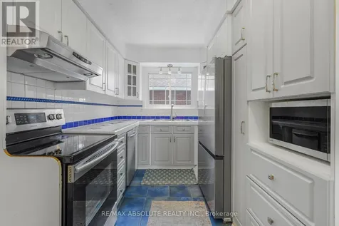 731 Borthwick Avenue Ottawa ON K1K 2M3