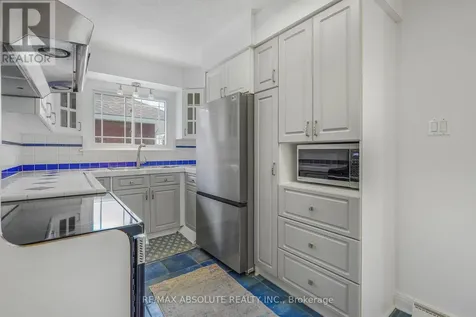 731 Borthwick Avenue Ottawa ON K1K 2M3