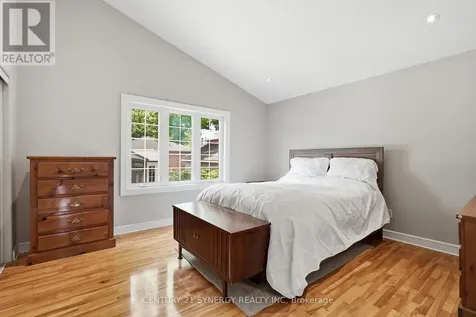 1324 Avenue O Ottawa ON K1G 0A9