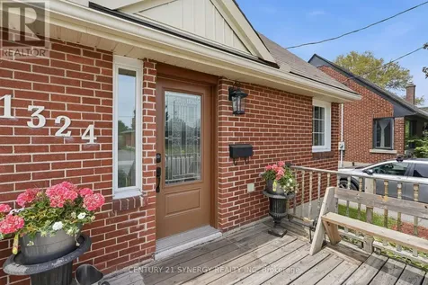 1324 Avenue O Ottawa ON K1G 0A9